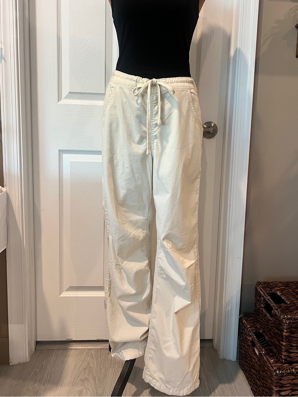 Hollister Off-White baggy parachute pants